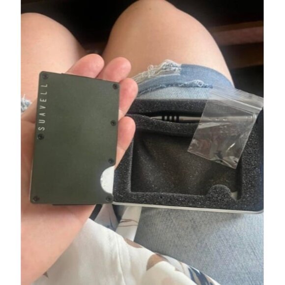 Slim Metal Wallet for Men - Minimalist Tactical Wallet - RFID Blocking Wallet - Picture 5 of 6